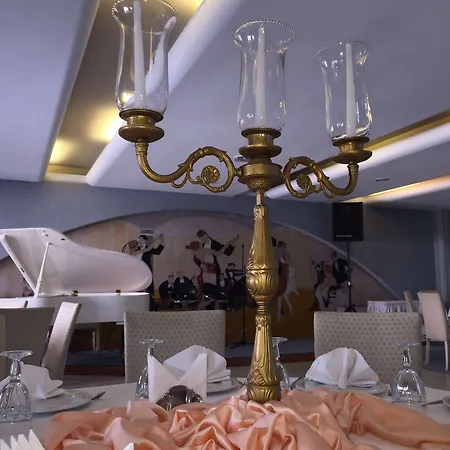 فندق بيست 4*