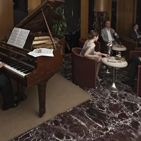 فندق بيست 4*