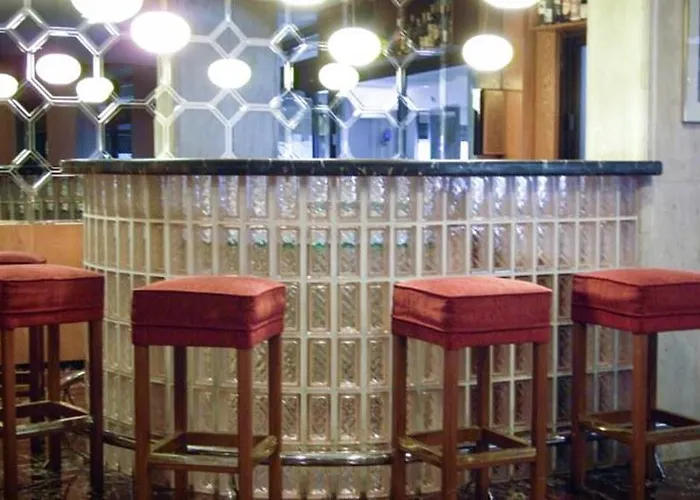 بيست فندق 4*