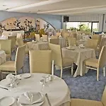 فندق بيست 4*