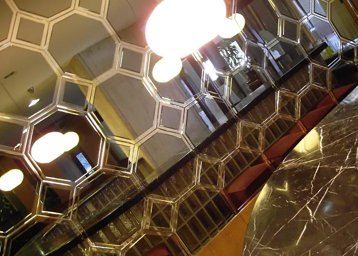 Отель Hotel Best 4*